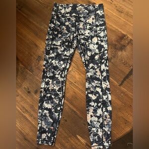 Lululemon Fast & Free Tight 28”